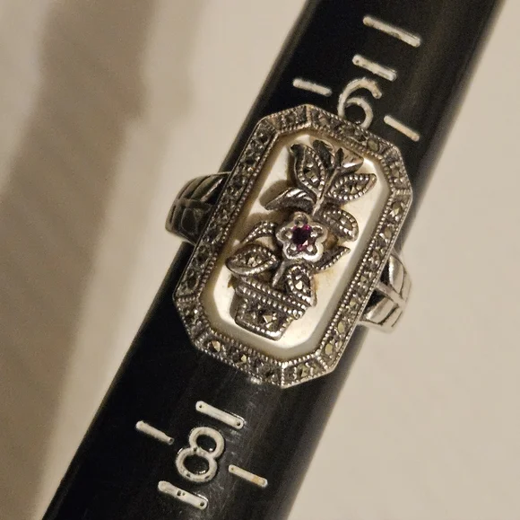 Sterling Ring - Picture 6 of 6